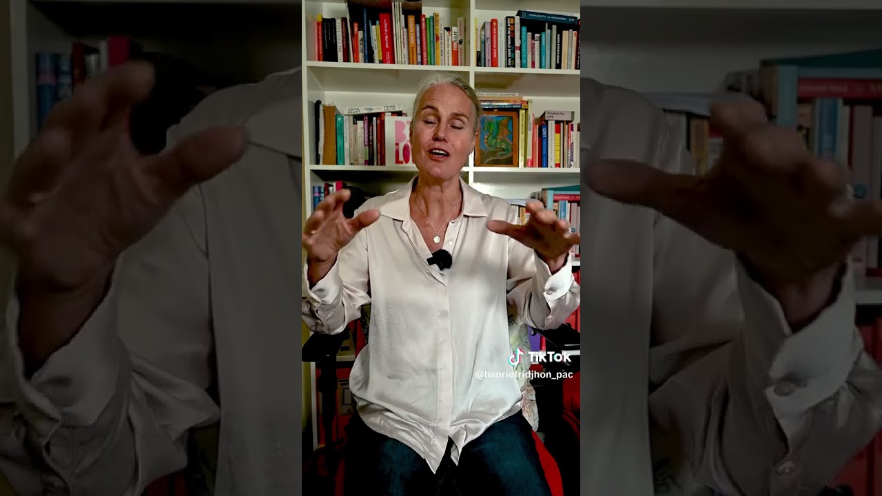 Feeling nervous and unconfident in interviews?  #professionalpresence #communicationskills