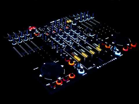 Amillionsons - Misti Blu - Schmoov vocal mix