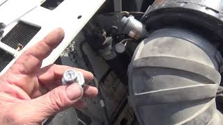 How to find and replace the A/C high pressure switch on a big truck