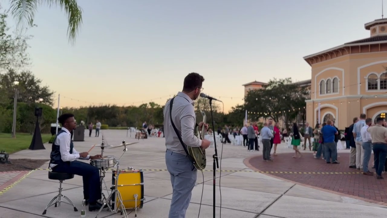 Promotional video thumbnail 1 for Sunset Set With Igor Leal