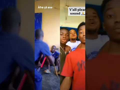 Åfrø çê øne on KING DeNNIS s.o so