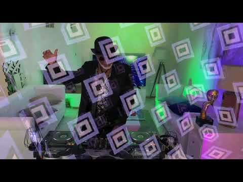 Deba Montana halloween live at home