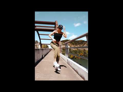 🔥🔥 Bee Gees 🔥🔥 Stayin' Alive 🔥🔥 (Shuffle Dance)