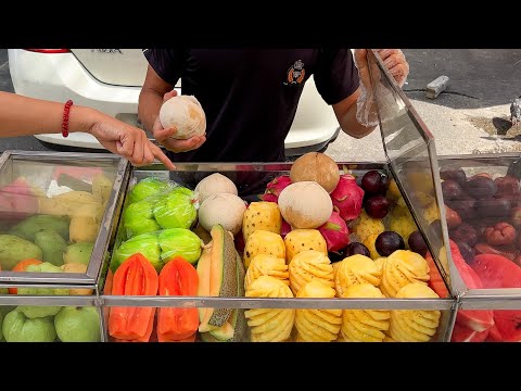 Fruit Ninja, Smart Fruit Cutting Skills - Asok BTS Station in Bangkok