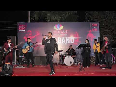 Jatinjeet live band performance