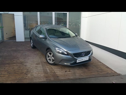 151CN605 - 2015 Volvo V40 D2 SE 22,995