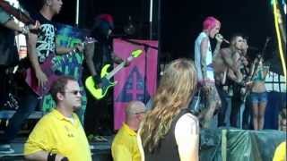 Blood on the dance floor - sexting ft. Jeffree Star (Live at warped tour CT 2012)