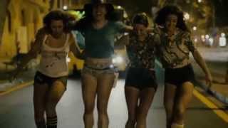 Rollerskaters @ Night [720p]