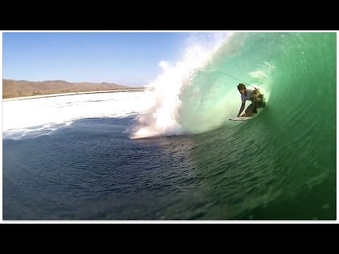 Kitesurfing Sessions Indo : Keahi de Aboitiz