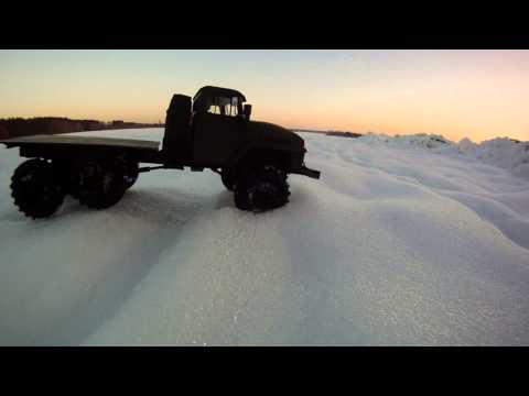 RC 1:12  Ural zic zac in snow