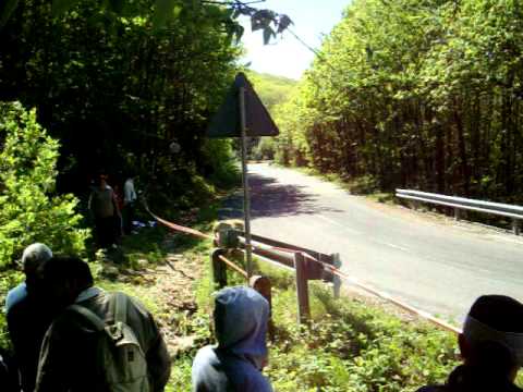 Spettacolare passaggio Bianchin al Rally Bormida PS2 Baltera 2011 Clio N3