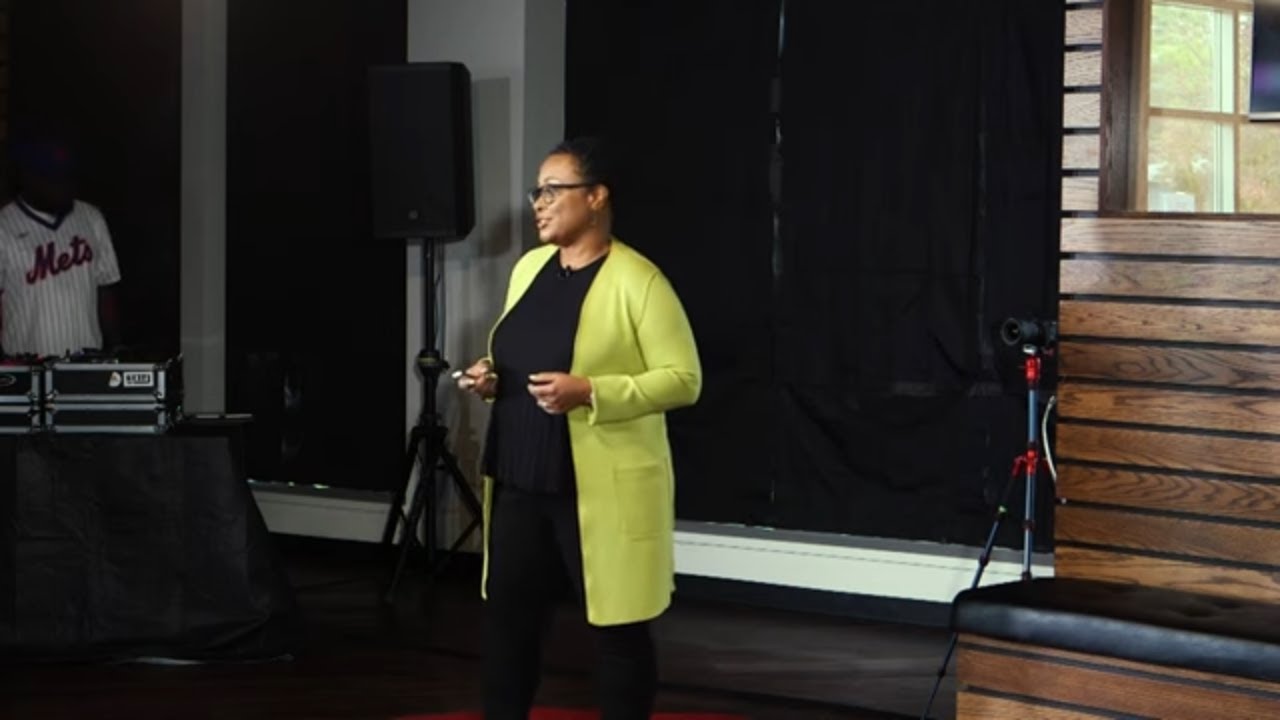 Power Reciprocity through Giving Circles | Deborah Aubert Thomas | TEDxKingLincolnBronzeville