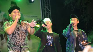 Download lagu 'Artis vs santri' wali band dengan hafidz ahkam & gus azmi dlm acara hari santri nasional mp3 Download lagu 'Artis vs santri' wali band dengan hafidz ahkam & gus azmi dlm acara hari santri nasional mp3