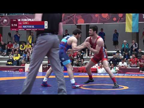1/8 GR - 72 kg: I. GUN (TUR) v. M. AMOYAN (ARM)