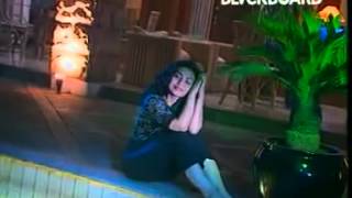 Download lagu Nia Daniaty-Bila Kau Rindu Baliklah Bantalmu mp3