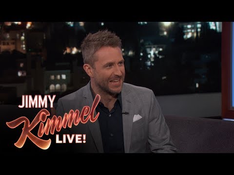 Chris Hardwick Shares Amazing Selfies with Anthony Hopkins & Black Panther Cast