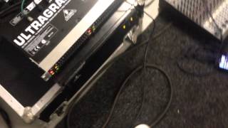 Video thumbnail for Behringer ep2500 + 4x subbas 500W / 8ohm by Yeayer555