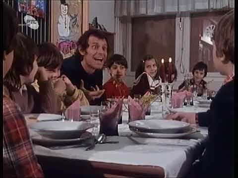 Branko Kockica tera predškolsku decu da piju rakiju da bi postali jebači