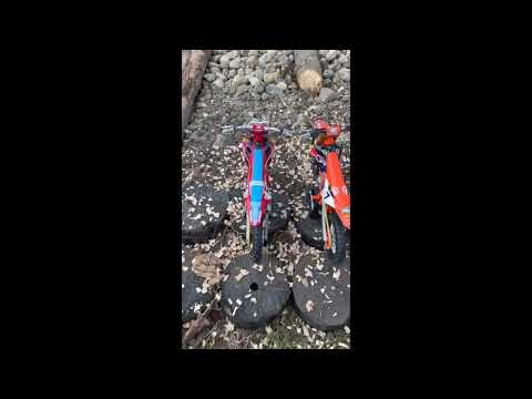 Mini Replica Whiskey Creek Enduro D-14 Racing