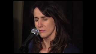 Jill Phillips sings &quot;Cry the Name&quot;