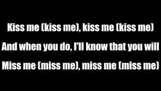 She &amp; Him - Hold me, Thrill me, Kiss me - Lyrics (Volume 3)