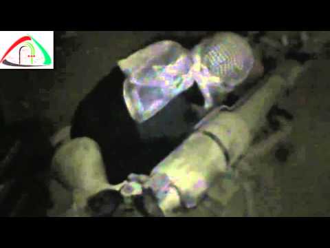 تجهيز المدفع الميداني لضرب آليات قوات النظام في محيط فرع الأمن السياسي من قبل كتيبة العباس في دير الزور ضمن معركة "فجر التحرير"