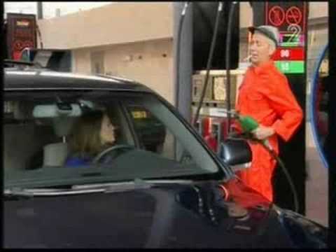 sicheres tanken auch im ausland (the petrol station)