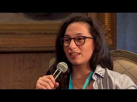 Interview de Lola Mansour par Hughes Dayez