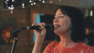 Kate Jackson & The Wrong Moves - Homeward Bound (Exposed In Session)