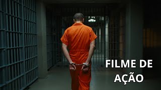 Um criminoso implacável protege um jovem preso em um dos dramas mais intensos do cinema!