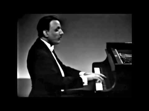 Michelangeli - Debussy, Children's Corner, L.113, V The Little Shepherd (1962)