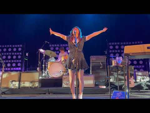 Rilo Kiley - With Arms Outstretched (Live @ Fremont Theater)