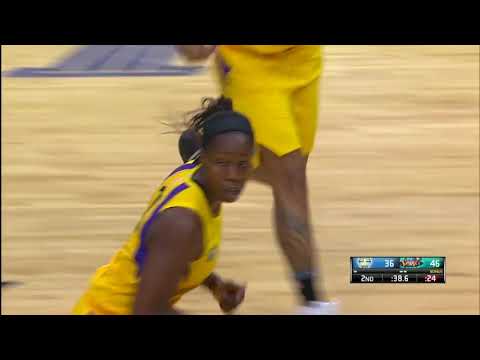 Gray, Williams Prove to Be Dynamic Duo