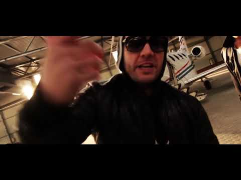Fler   Du bist es wert feat Silla & Moe Mitchell convert video online com