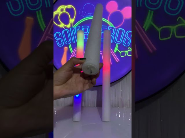 Vídeo relacionado con ZHFEIIRU 32pcs Varillas de Espuma Iluminadas, Bastones de luz LED, Barras Luminosas Fluorescentes, 3 Modos, Colorido Intermitente LED estroboscópico para conciertos, Fiestas y Eventos (32Pcs)