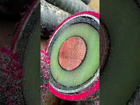 Yeni Kabloları Neden Soyuyorlar? Gerçek Şaşırtıyor!💰😮