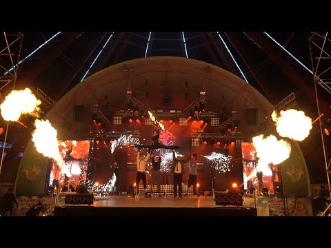 PANTERA Fireshow - Halloween Addams Family