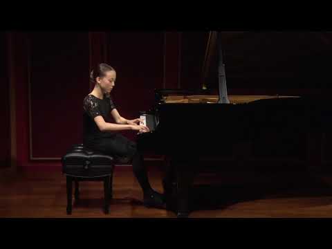 Petra Johnson/ Piano/ Ravel
