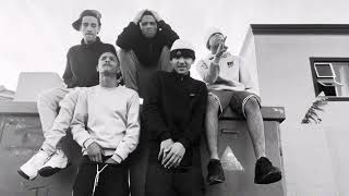 Download lagu Skollie! Music video! mp3 Download lagu Skollie! Music video! mp3