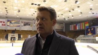 preview picture of video 'И.о. министра спорта УР: Интерес к Российской Хоккейной Лиге теряется'