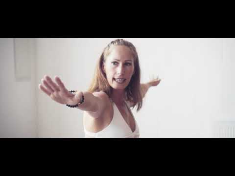 download lagu mp3 mp4 Beatrice Yoga, download lagu Beatrice Yoga gratis, unduh video klip Beatrice Yoga