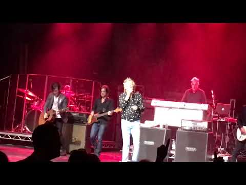 ROD STEWART - LOOK IN HER EYES - live SOUTHEND 30.04.19