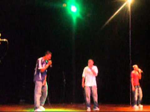 Láh Familyah - Bailando sexy ( Ensaio ) Em Studio logo mais disponivel MP3