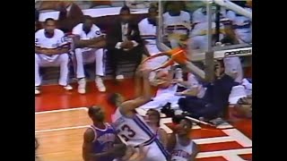 James Edwards' Puts Some Stank on a Power Dunk Through a Pack of Suns