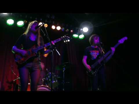 Calva Louise - Live @ The Finsbury Pub 06/05/2017 (4 of 8)