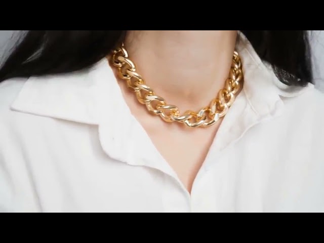 Vídeo relacionado con Chaks - Cadena dorada, collar rapero de estilo hip hop de los años 90, accesorio de disfraz de carnaval fiesta de los años 80