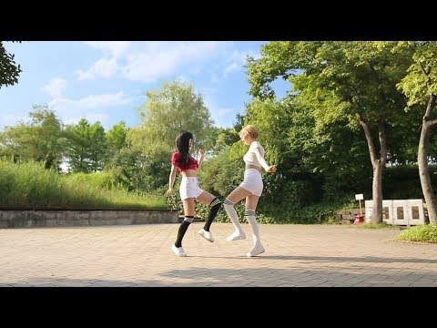 Foot Shake Dance Challenge by Kpop Girl Group 'NATURE' (LU x SUNSHINE)
