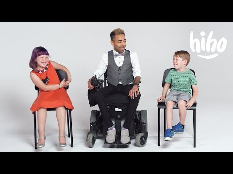 當小孩遇上肢障人士 (Kids Meet a Guy in a Wheelchair for the First Time | Kids Meet | HiHo Kids)