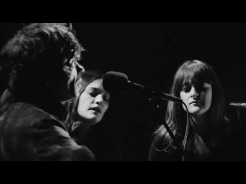 FIONN REGAN & THE STAVES  - PEOPLE Festival 16