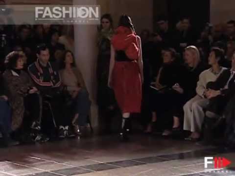 "Comme Des Garcons" Autumn Winter 2003 2004 Paris 3 of 5 Pret a Porter Woman by FashionChannel